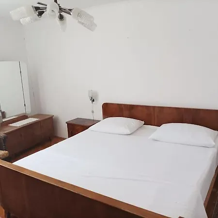 Sonya Apartment Pag Town